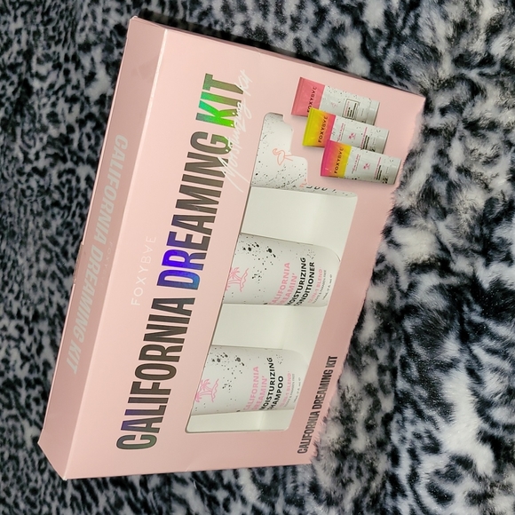 FOXYBAE CALIFORNIA DREAMING MOISTURIZING KIT NIB - Picture 10 of 16
